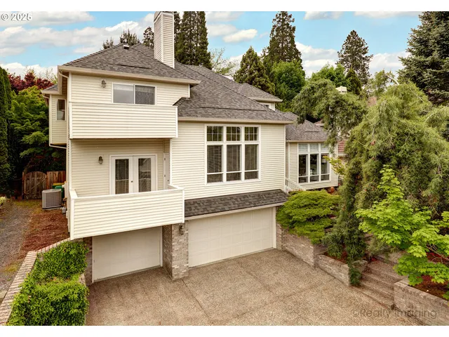$795,000 | 6770 Southwest Amber Lane, Portland, OR 97225