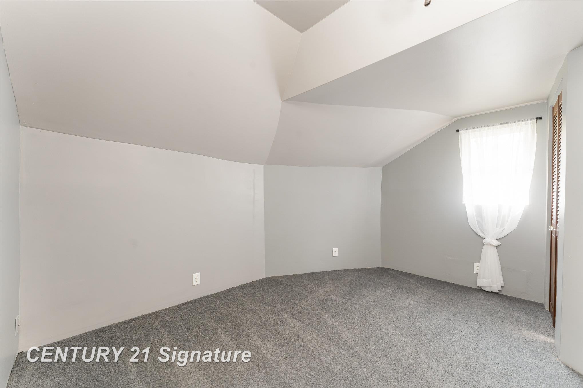 9239 North Seymour Road Flushing, MI 48433 - Photo 19 of 27 Gallery Image 19