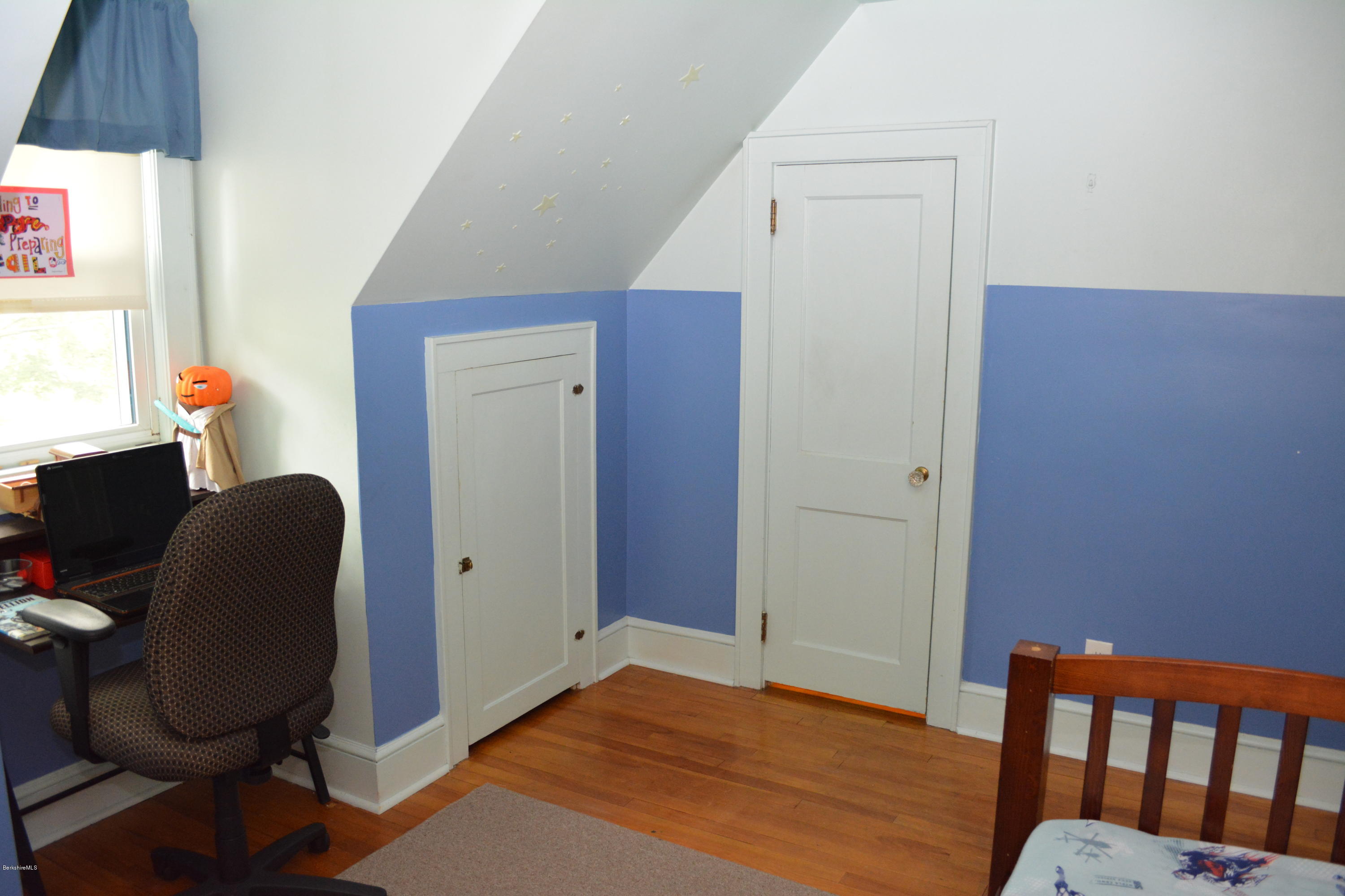 12 Ridgeway Avenue Pittsfield, MA 01201 - Photo 23 of 34 Y B Bedroom #3