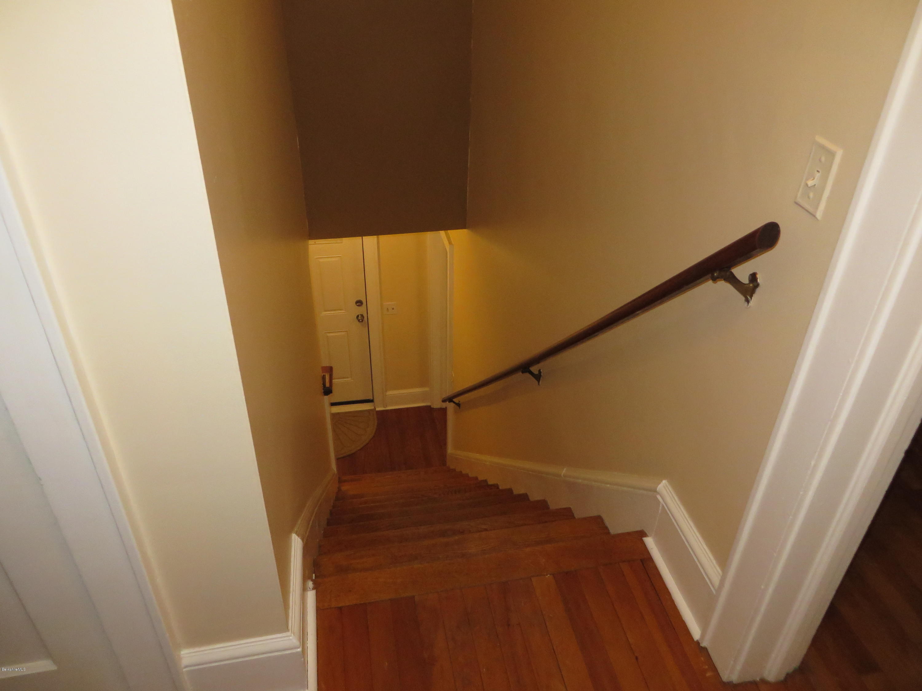 12 Ridgeway Avenue Pittsfield, MA 01201 - Photo 31 of 34 IMG_3248