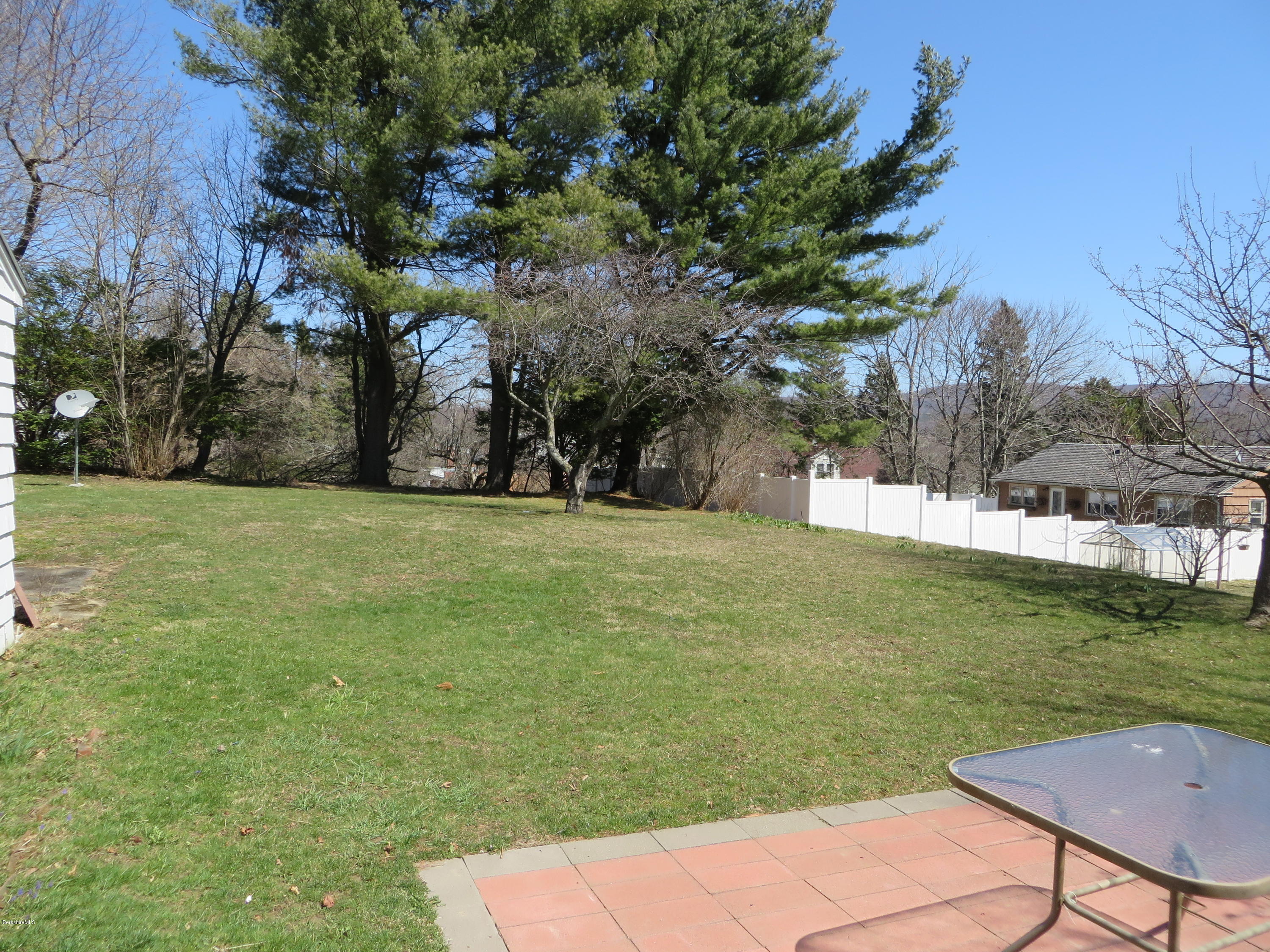 12 Ridgeway Avenue Pittsfield, MA 01201 - Photo 34 of 34 IMG_2952