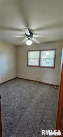 $1,200 | 3343 5th Street, East Moline, IL 61244