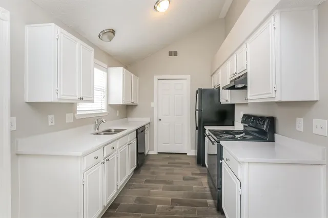 $2,155 | 8209 Quail Glenn Court, Rowlett, TX 75089