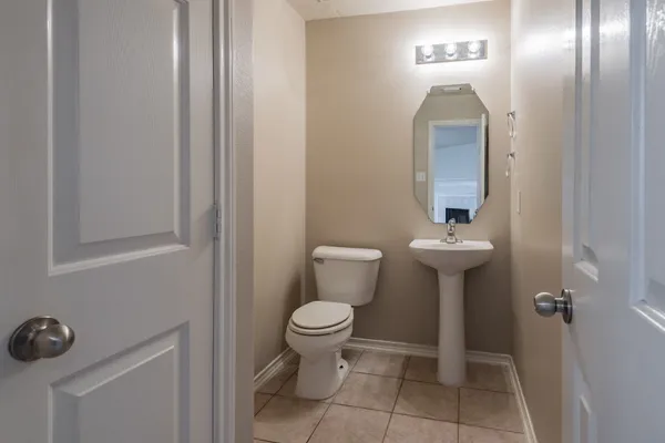 $1,975 | 6707 Topsfield Point Drive, Humble, TX 77346