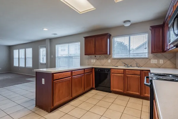 $1,975 | 6707 Topsfield Point Drive, Humble, TX 77346