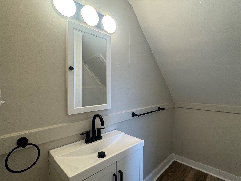 109 Stenson Street Rochester, NY 14606 - Photo 11 of 20 Bathroom