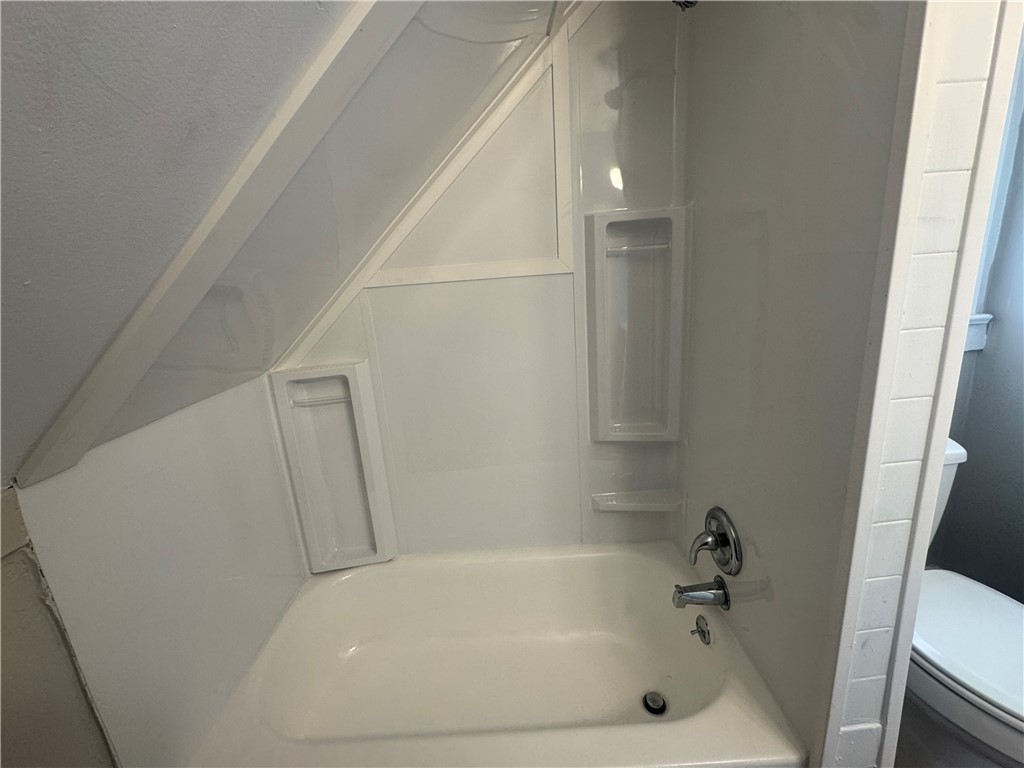 109 Stenson Street Rochester, NY 14606 - Photo 12 of 20 Bathroom