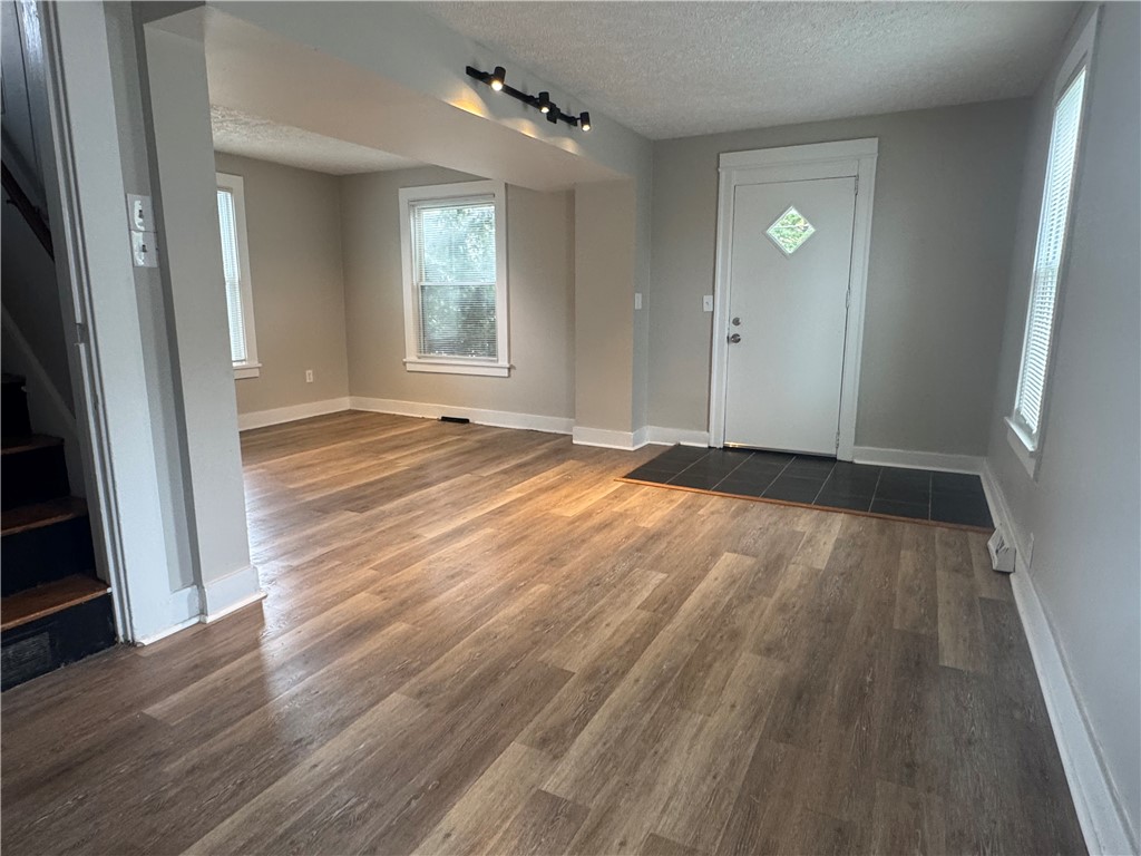 109 Stenson Street Rochester, NY 14606 - Photo 2 of 20 Entry / Living