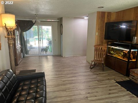 25336 East Hunter Road Veneta, OR 97487 - Photo 6 of 25 Gallery Image 6