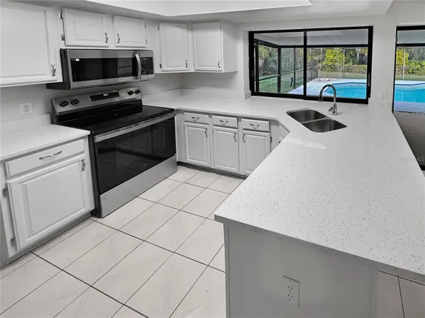 $450,000 | 3415 Bloomingdale Oaks Drive, Valrico, FL 33596