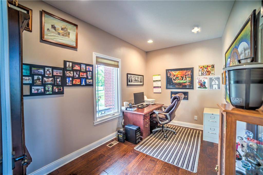 7520 Knapp Road Indianapolis, IN 46259 - Photo 10 of 44 Gallery Image 10