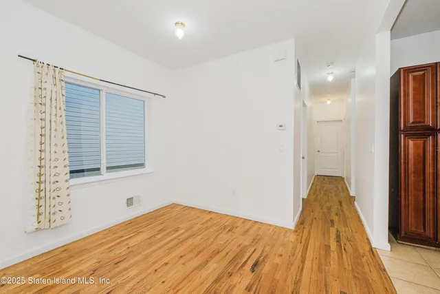 $895,000 | 29 Stanley Avenue | Tompkinsville