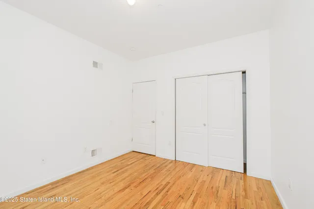 $895,000 | 29 Stanley Avenue | Tompkinsville