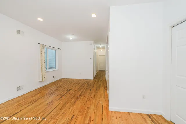 $895,000 | 29 Stanley Avenue | Tompkinsville