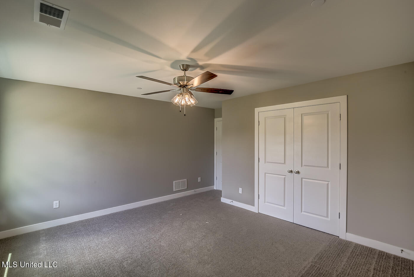 1634 Tributary Drive Hernando, MS 38632 - Photo 17 of 27 Bedroom