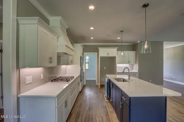 $575,000 | 1634 Tributary Drive, Hernando, MS 38632