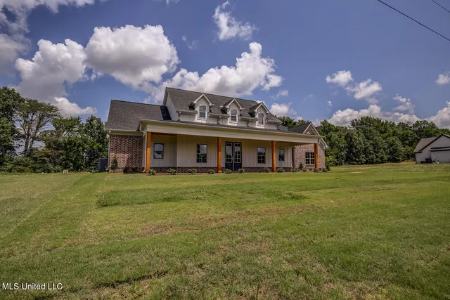 $575,000 | 1634 Tributary Drive, Hernando, MS 38632