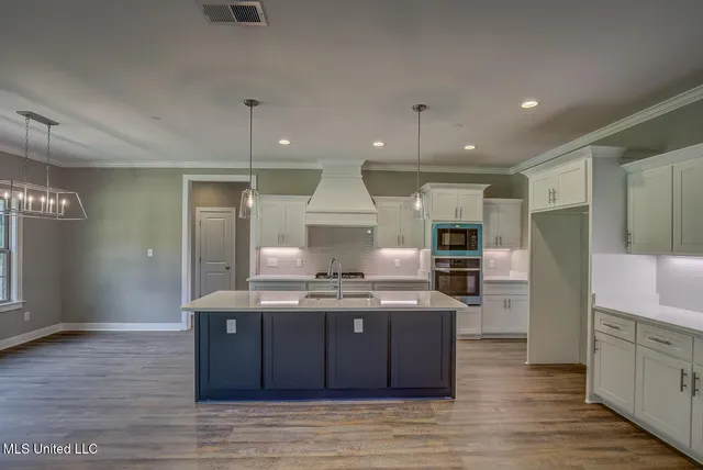 $575,000 | 1634 Tributary Drive, Hernando, MS 38632