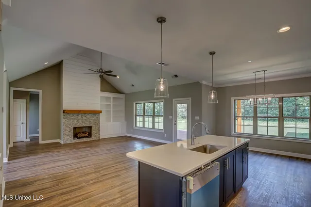 $575,000 | 1634 Tributary Drive, Hernando, MS 38632