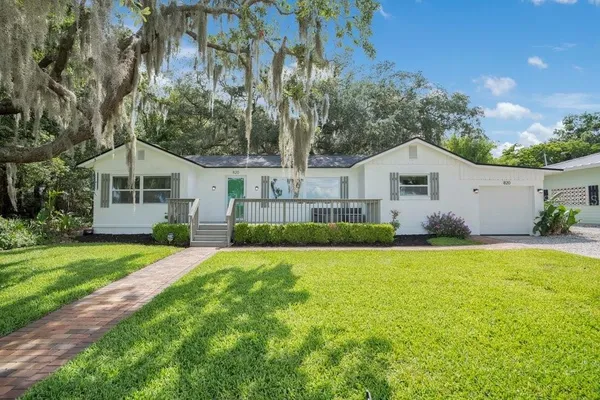 $6,000 | 820 East Boulevard, Windermere, FL 34786
