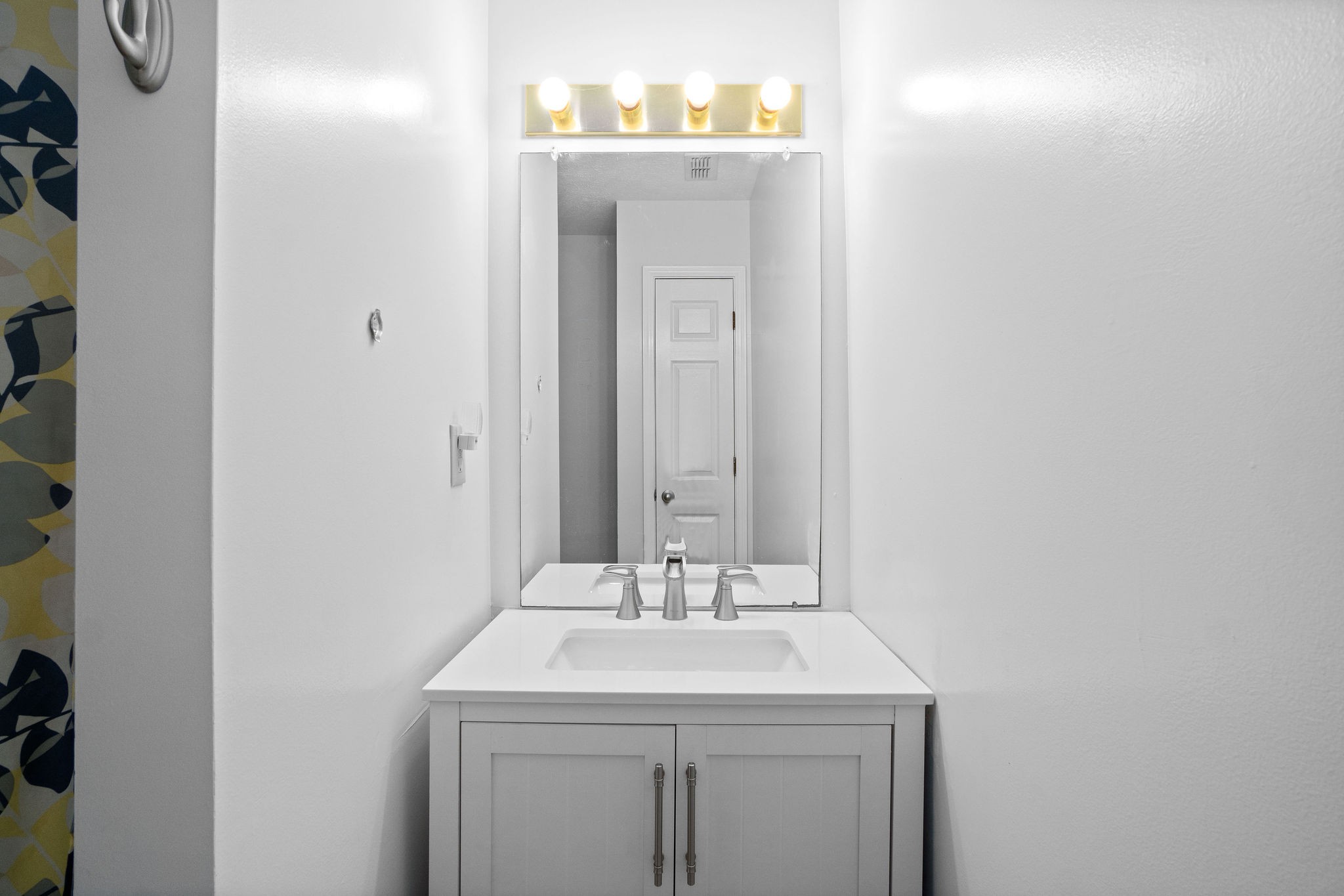916 Hugh Hunter Road Oak Grove, KY 42262 - Photo 15 of 30 a bathroom with a sink and a mirror