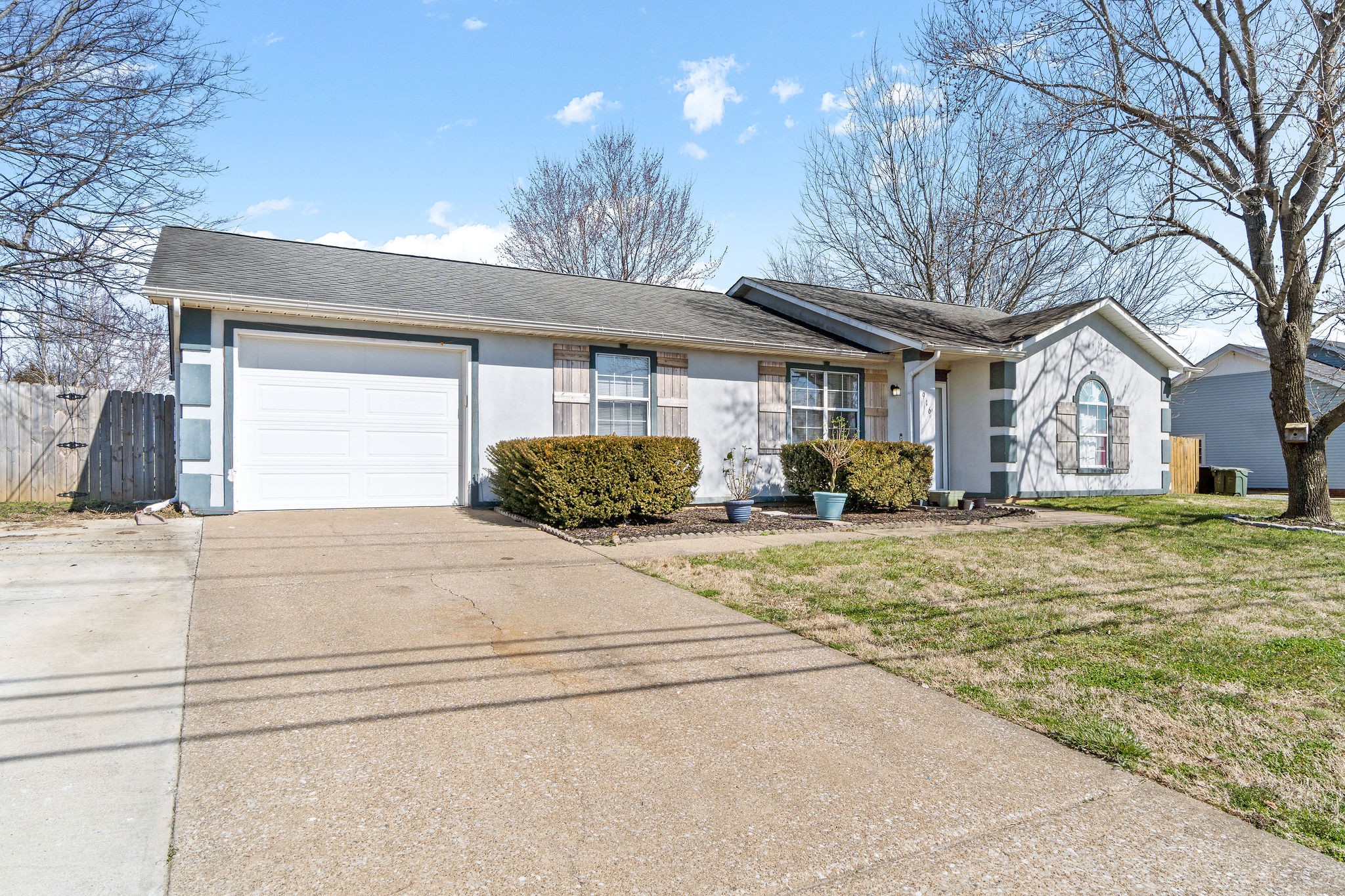 916 Hugh Hunter Road Oak Grove, KY 42262 - Photo 29 of 30 a house view with a outdoor space