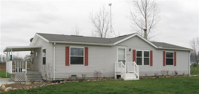 10071 Smiths Creek Road Goodells, MI 48027 - Photo 1 of 18 31096597.JPG