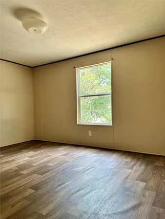 $1,400 | 104 Shoshoni Drive, Smithville, TX 78957