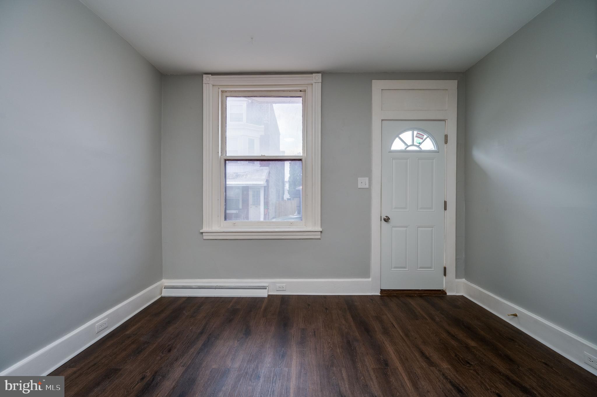 329 Kline Street Reading, PA 19611 - Photo 6 of 29