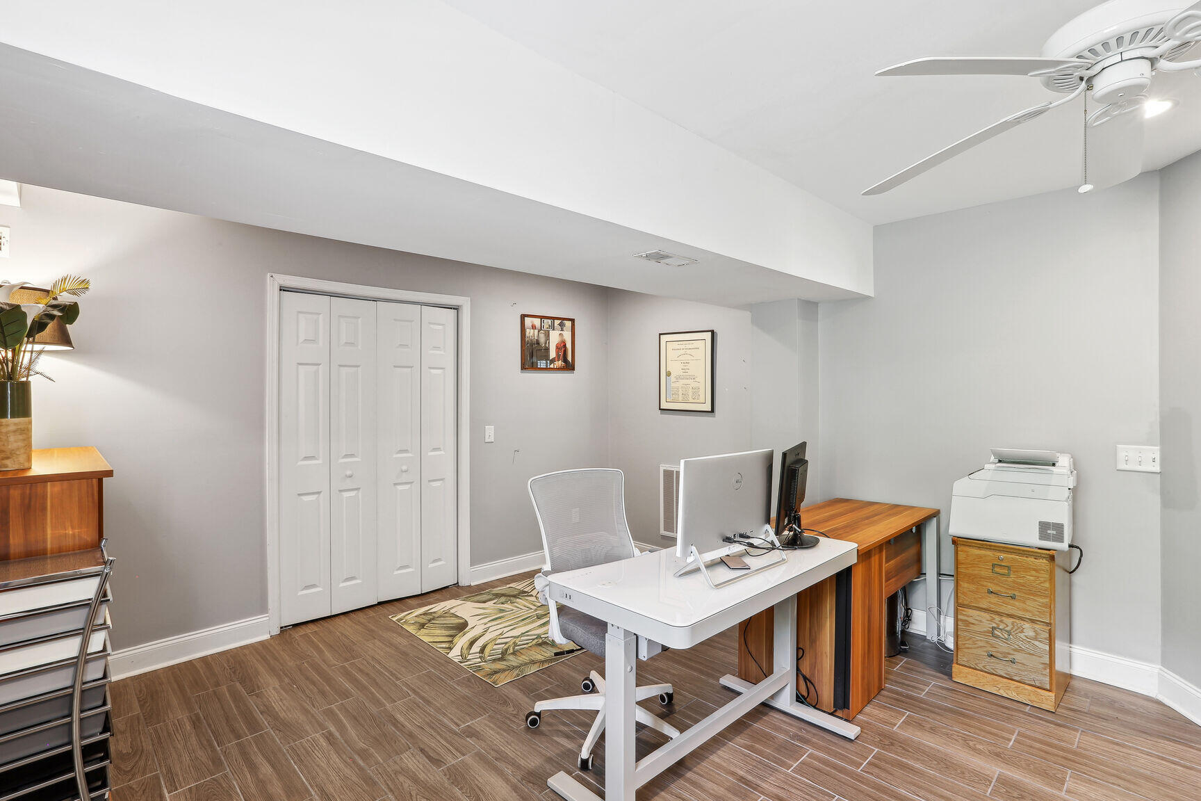 314 Commonwealth Road Mount Pleasant, SC 29466 - Photo 29 of 49 Office 1 or Bedroom 5 Ground Level(1)