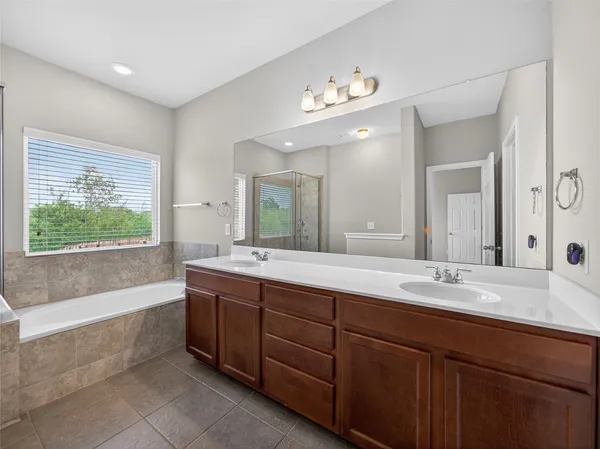 $286,000 | 170 Albatross Cove, Buda, TX 78610