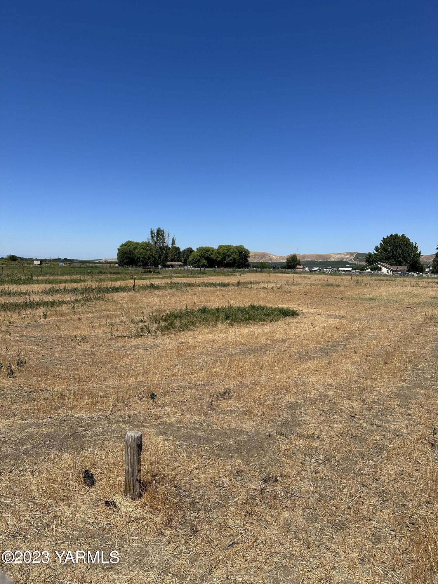 Unassigned Wendell Phillips Road Sunnyside, WA 98944 - Photo 3 of 6 Mr Blue Sky