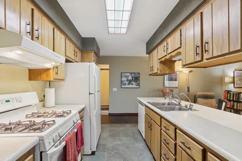 $510,000 | 10 Windhaven Circle, Madison, WI 53717