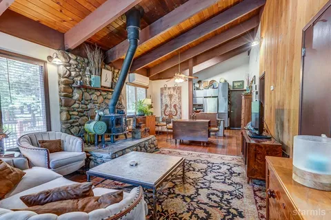 $644,000 | 693 Kiowa Drive, South Lake Tahoe, CA 96150