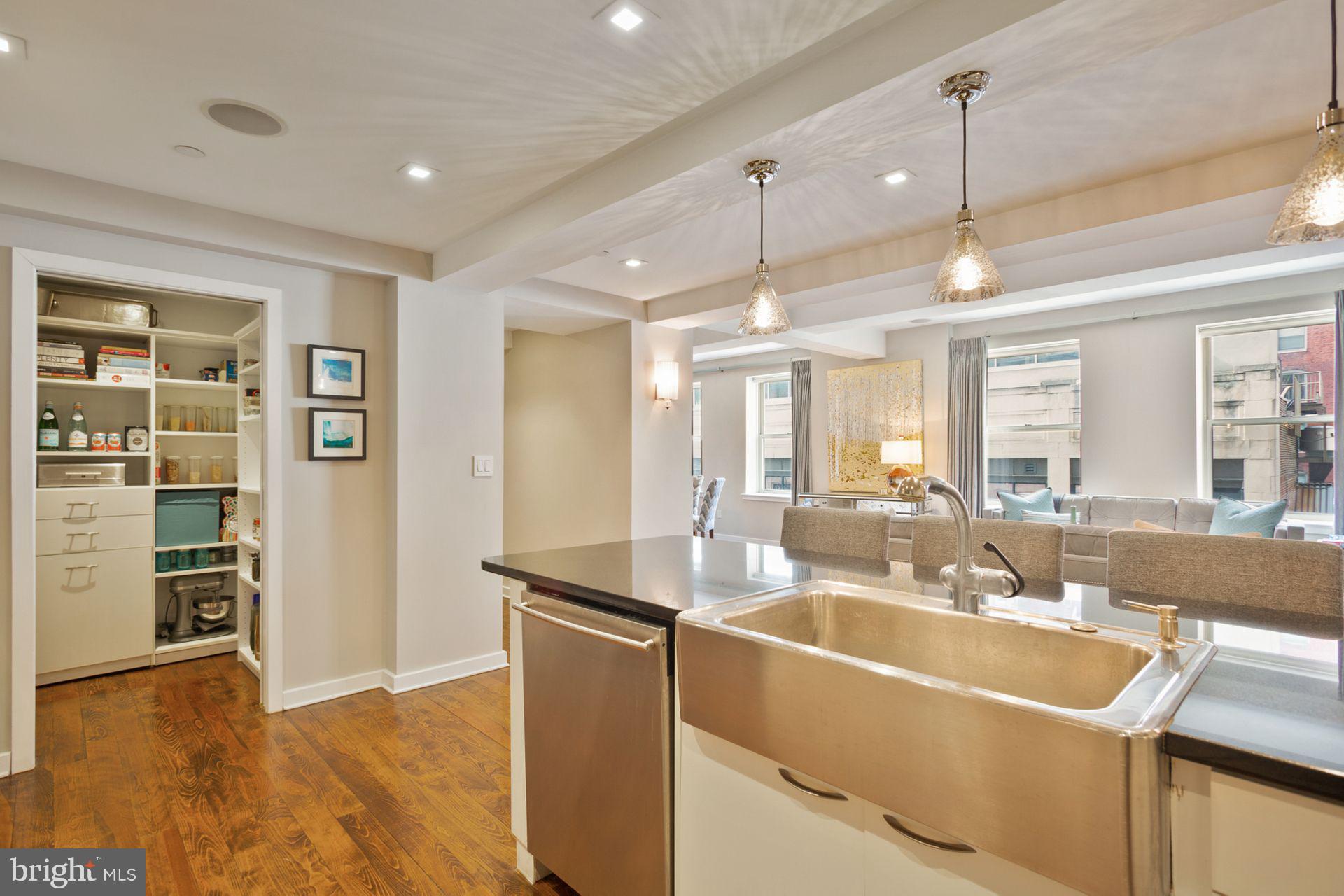 1737-39 Chestnut Street, Unit 301 Philadelphia, PA 19103 - Photo 16 of 28