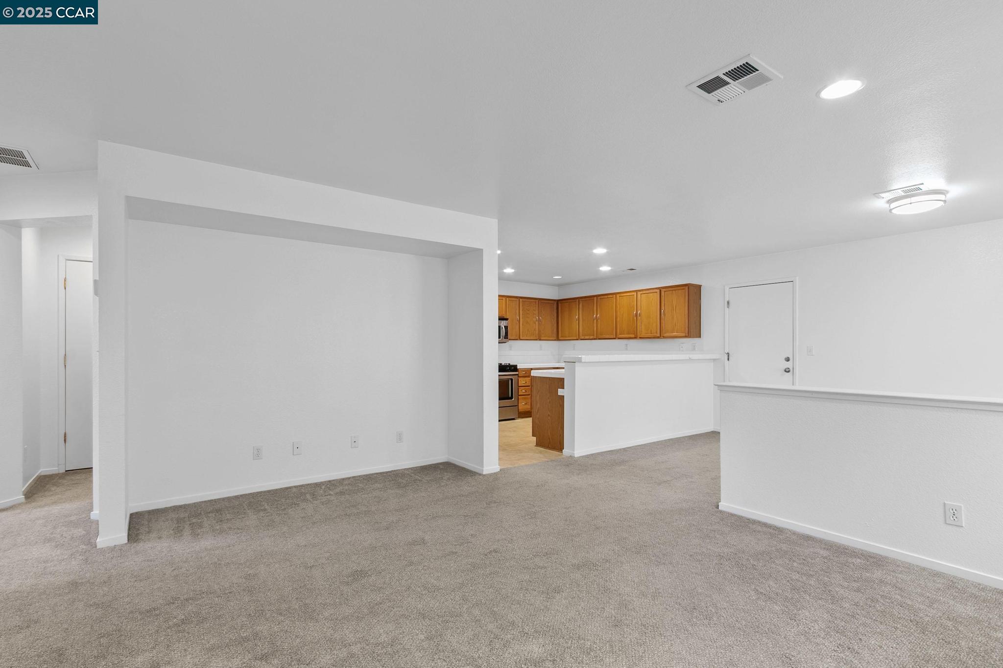 3200 Puffin Circle Fairfield, CA 94533 - Photo 5 of 30