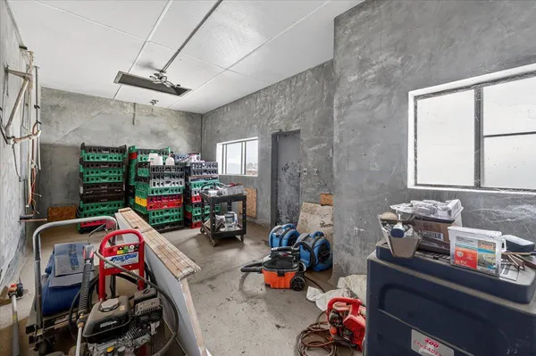 $3,500,000 | 6873 20th Avenue, Lemoore, CA 93245