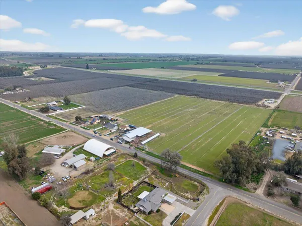 $3,500,000 | 6873 20th Avenue, Lemoore, CA 93245