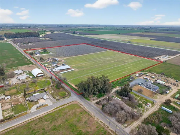 $3,500,000 | 6873 20th Avenue, Lemoore, CA 93245