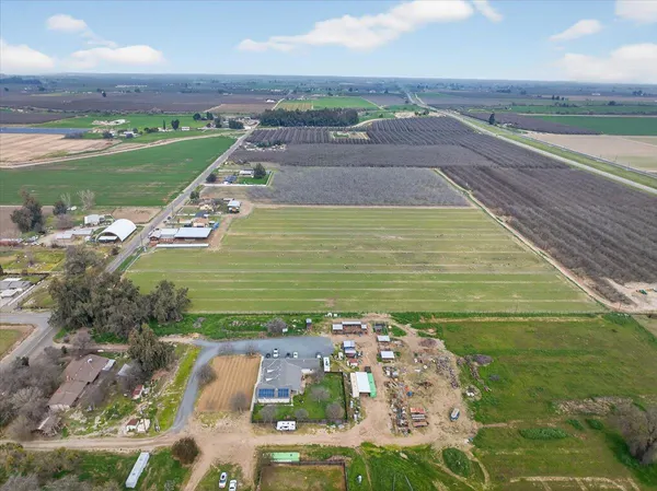 $3,500,000 | 6873 20th Avenue, Lemoore, CA 93245