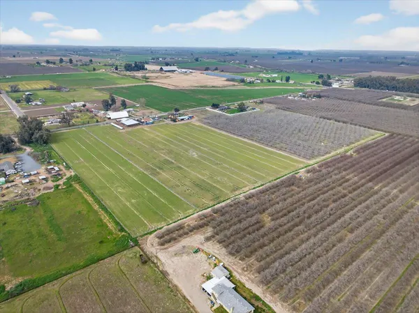 $3,500,000 | 6873 20th Avenue, Lemoore, CA 93245