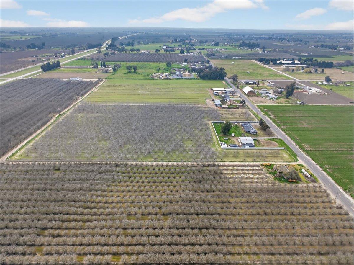 6873 20th Avenue Lemoore, CA 93245 - Photo 40 of 90 a view of a city with an ocean view