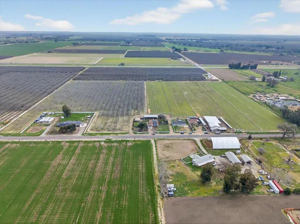 $3,500,000 | 6873 20th Avenue, Lemoore, CA 93245