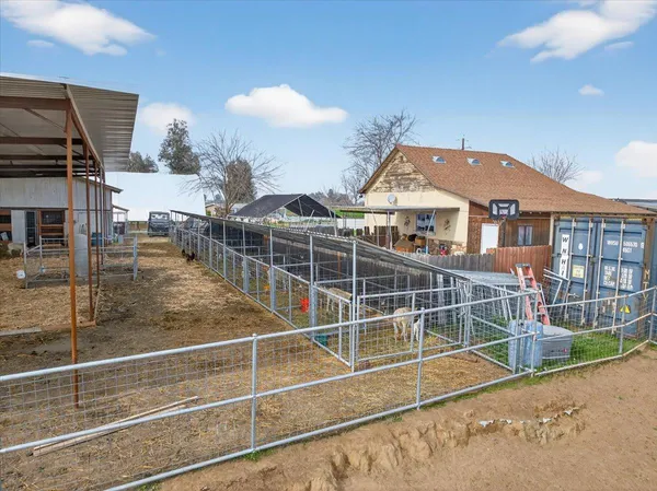 $3,500,000 | 6873 20th Avenue, Lemoore, CA 93245