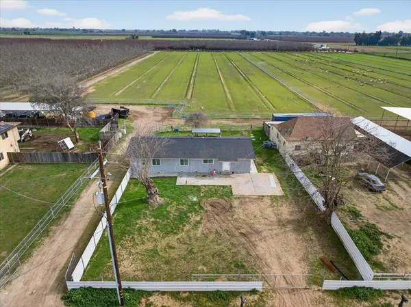 $3,500,000 | 6873 20th Avenue, Lemoore, CA 93245