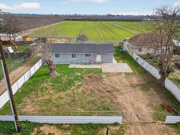 $3,500,000 | 6873 20th Avenue, Lemoore, CA 93245