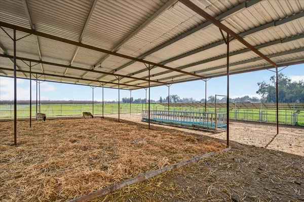 $3,500,000 | 6873 20th Avenue, Lemoore, CA 93245