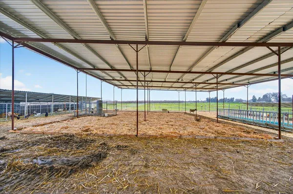 $3,500,000 | 6873 20th Avenue, Lemoore, CA 93245