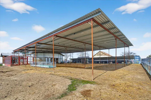 $3,500,000 | 6873 20th Avenue, Lemoore, CA 93245