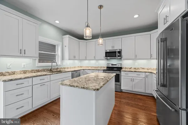 $3,300 | 1247 Shore Drive, Edgewater, MD 21037